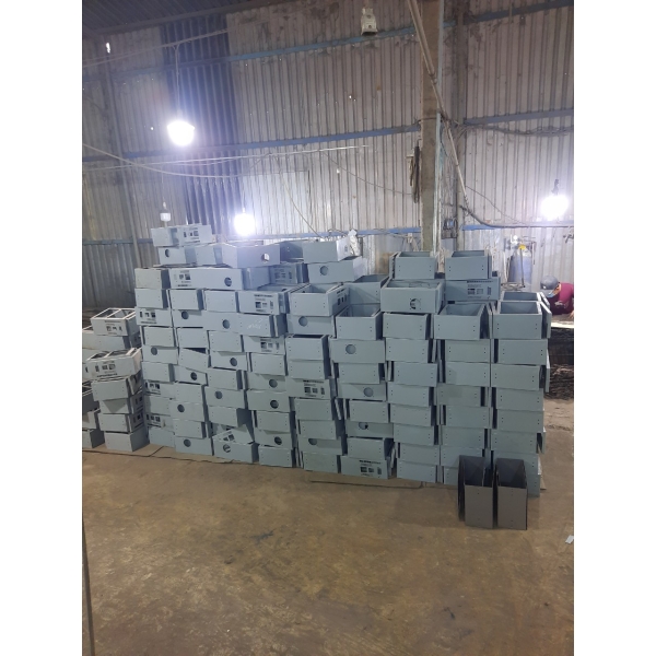 Gia Công Vỏ Tủ Điện Số Lượng Lớn